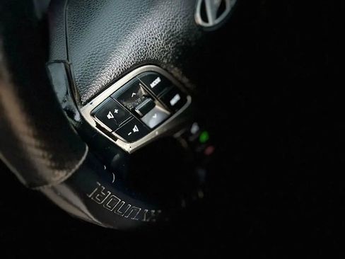 Used 2014 Hyundai Azera Limited w/ Option Group 02 image 16