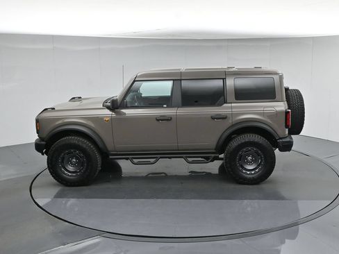 Used 2025 Ford Bronco Badlands w/ Sasquatch Package AWD/4WD image 42