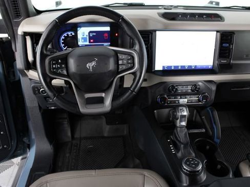 Used 2023 Ford Bronco Wildtrak AWD/4WD image 11