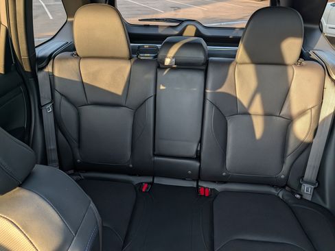 Certified 2025 Subaru Forester Limited image 13