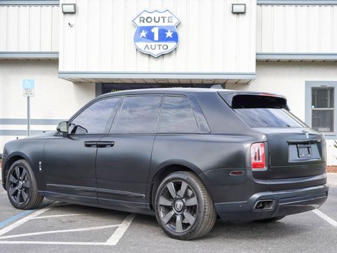 Used 2019 Rolls-Royce Cullinan AWD/4WD image 2