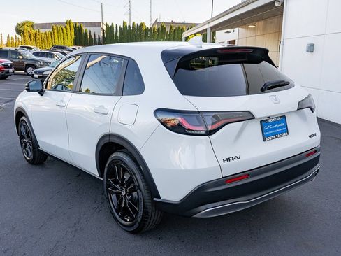New 2026 Honda HR-V Sport image 8