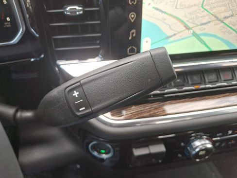 New 2026 GMC Sierra 1500 Elevation image 14