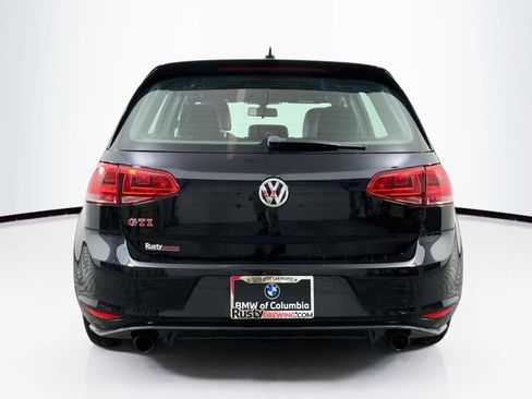 Used 2017 Volkswagen GTI SE FWD image 6