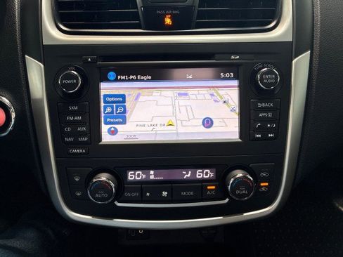 Used 2017 Nissan Altima 2.5 SL w/ 2.5 Technology Package FWD image 19