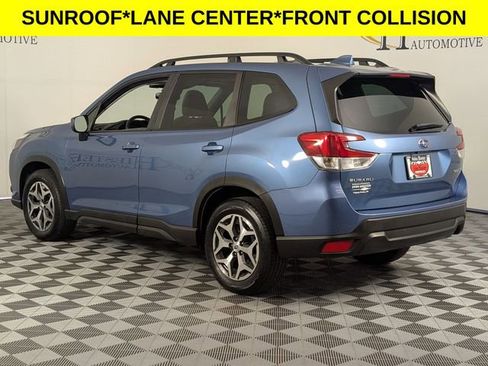 Used 2023 Subaru Forester Premium AWD/4WD image 5