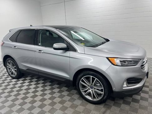 Used 2021 Ford Edge Titanium w/ Equipment Group 301A AWD/4WD image 4
