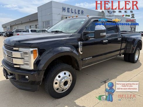 Used 2019 Ford F450 Platinum w/ Platinum Ultimate Package AWD/4WD image 1