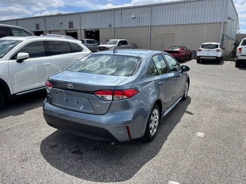 Used 2024 Toyota Corolla LE image 3