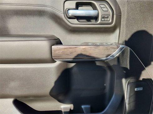 Used 2020 Chevrolet Silverado 1500 LTZ w/ LTZ Texas Edition image 23