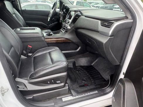 Used 2018 Chevrolet Suburban LT AWD/4WD image 15