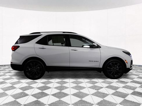 Used 2023 Chevrolet Equinox RS image 17