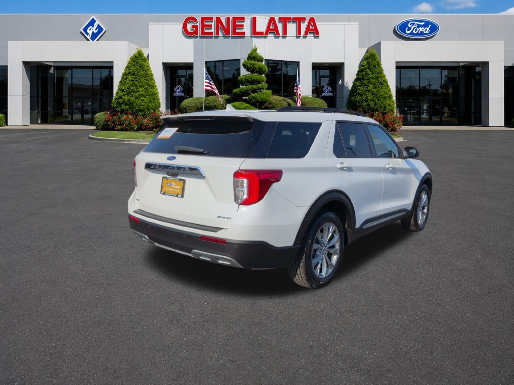 Certified 2023 Ford Explorer XLT w/ Equipment Group 202A AWD/4WD image 7