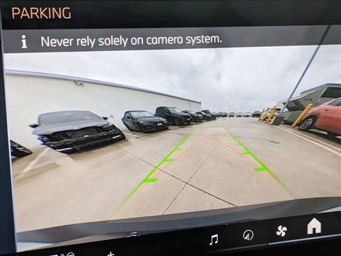 Used 2025 BMW X3 xDrive30i w/ Premium Package image 13