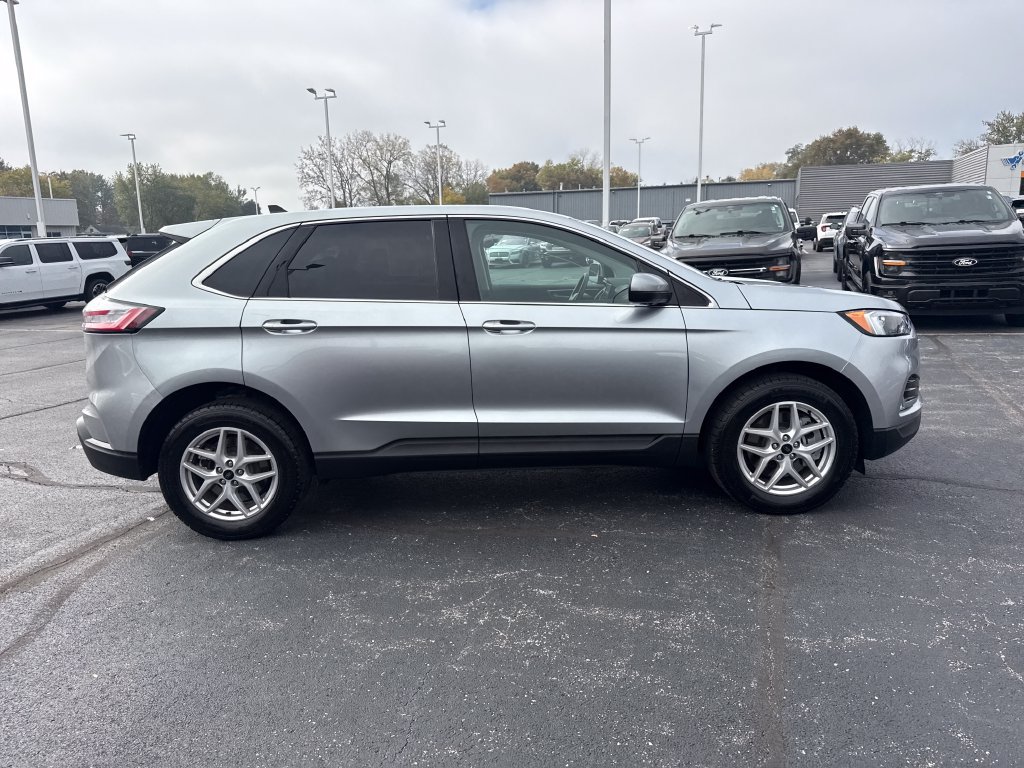 Used 2024 Ford Edge SEL w/ Convenience Package AWD/4WD image 6