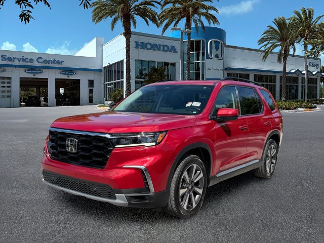 Used 2024 Honda Pilot Touring image 4
