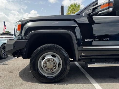 Used 2018 GMC Sierra 3500 Denali w/ Duramax Plus Package image 26