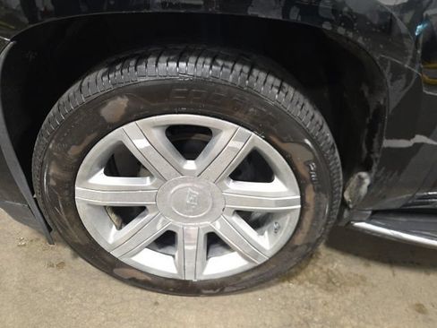 Used 2020 Cadillac Escalade Premium Luxury AWD/4WD image 10
