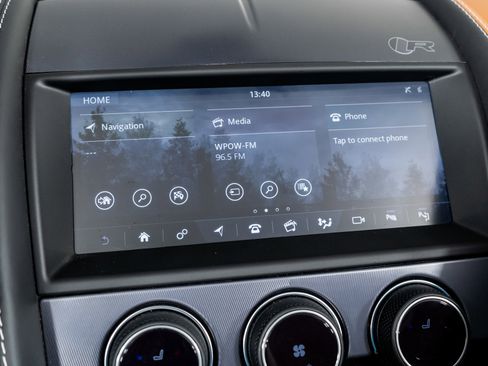 Used 2023 Jaguar F-TYPE R image 39