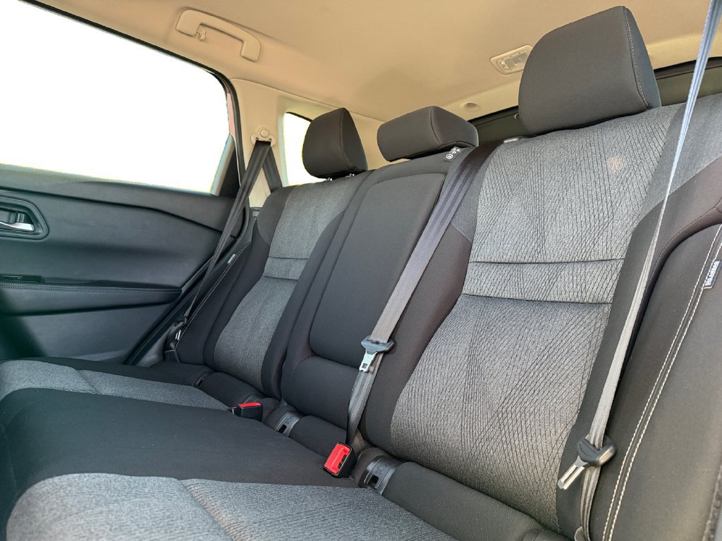 Used 2025 Nissan Rogue SV AWD/4WD image 20