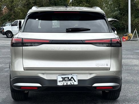 New 2026 INFINITI QX60 Luxe w/ Family Package image 26