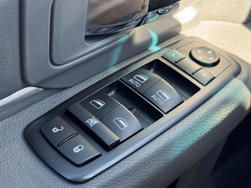 Used 2014 RAM 1500 Big Horn image 22