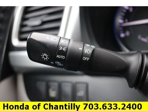 Used 2016 Toyota Highlander Limited image 12