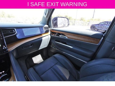Used 2023 Jeep Grand Wagoneer Series II w/ Premium Group II AWD/4WD image 11