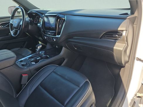 Used 2022 Chevrolet Traverse Premier AWD/4WD image 30
