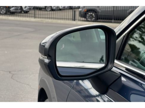 Used 2023 Honda CR-V EX-L image 11