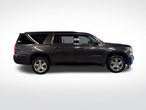 Used 2017 Chevrolet Suburban LS AWD/4WD image 7