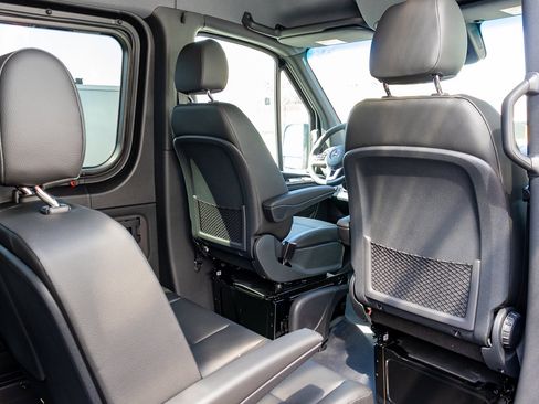 New 2024 Mercedes-Benz Sprinter 2500 image 19