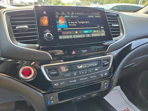 Used 2025 Honda Passport Black Edition image 28