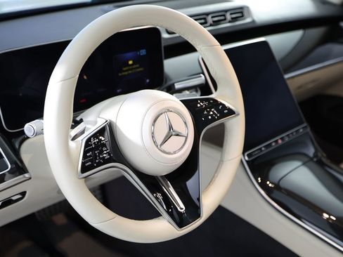 Used 2023 Mercedes-Benz S 580 4MATIC Sedan image 19