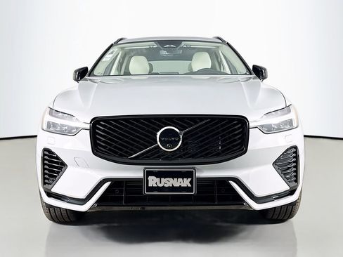 New 2026 Volvo XC60 T8 Ultra w/ Protection Package Premier AWD/4WD image 2
