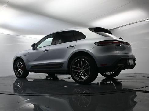 Used 2022 Porsche Macan S image 48