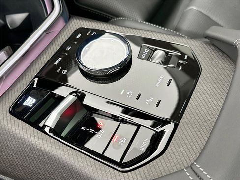 Used 2026 BMW X3 xDrive30 w/ Convenience Package AWD/4WD image 16