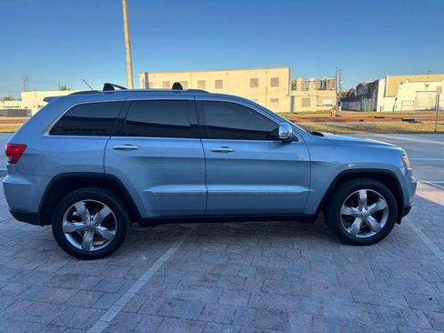 Used 2012 Jeep Grand Cherokee Overland image 7