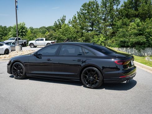 Used 2024 Audi S8 AWD/4WD image 20