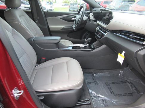 Certified 2024 Buick Envista Avenir FWD image 10