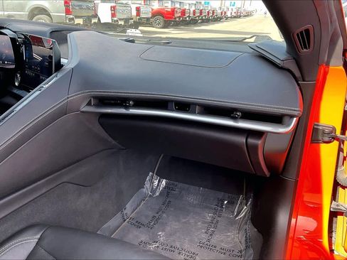 Used 2021 Chevrolet Corvette Stingray Preferred Cpe w/ Z51 Performance Package image 16