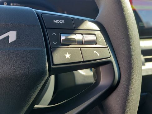 New 2026 Kia K4 LXS image 24