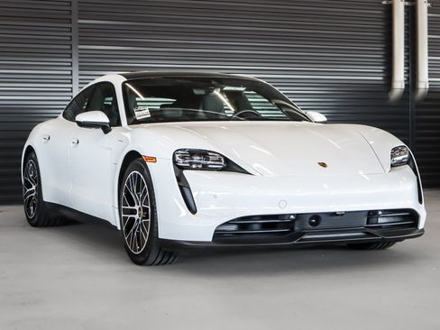 Certified 2024 Porsche Taycan image 7