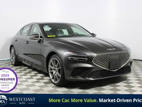 Used 2025 Genesis G70 2.5T image 1