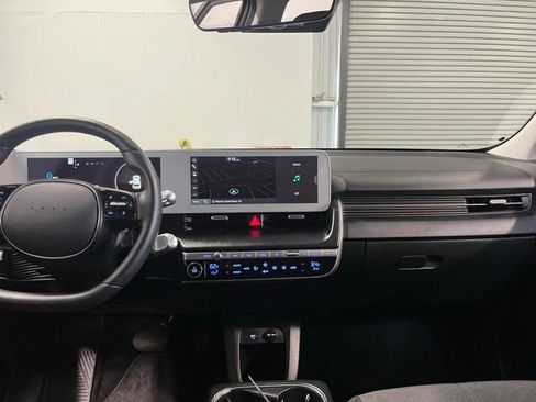 Used 2024 Hyundai Ioniq 5 SEL RWD image 18
