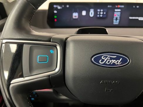 Used 2025 Ford Expedition Max Platinum image 29