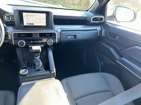 Used 2025 Toyota 4Runner SR5 image 17