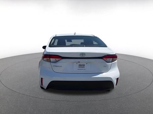 Used 2025 Toyota Corolla LE FWD image 12