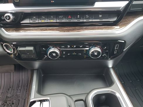 New 2026 GMC Sierra 1500 Elevation image 38