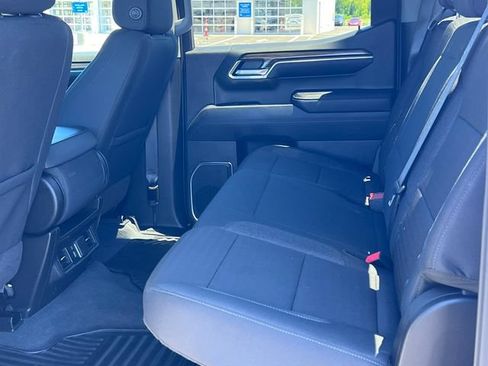 Used 2024 Chevrolet Silverado 1500 LT AWD/4WD image 4